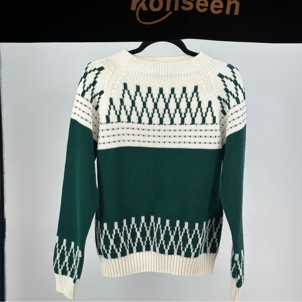 Vintage Men’s Small JCPenney‎ Green and White Crewneck Sweater Nordic